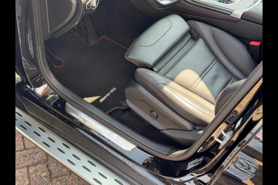 Mercedes-Benz GLC 200 4MATIC Premium Plus 2019 FULL!