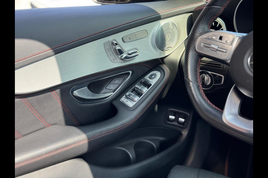 Mercedes-Benz GLC 200 4MATIC Premium Plus 2019 FULL!