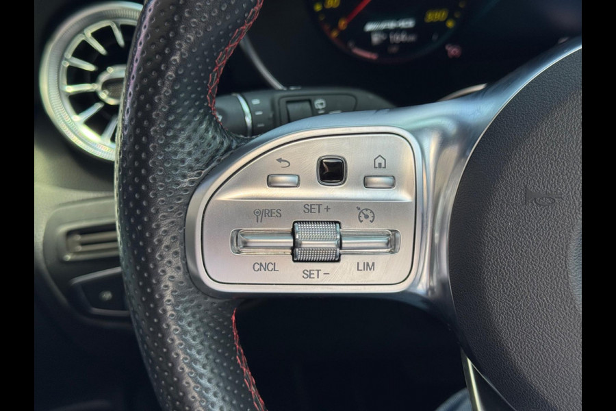 Mercedes-Benz GLC 200 4MATIC Premium Plus 2019 FULL!