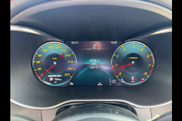 Mercedes-Benz GLC 200 4MATIC Premium Plus 2019 FULL!