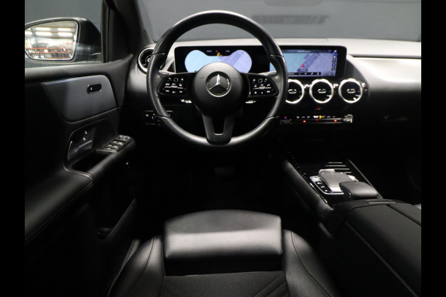 Mercedes-Benz B-Klasse 200 Business Solution [SCHUIFKANTELDAK, APPLE CARPLAY, CRUISE CONTROL,  DIGITAL DASH, STOELVERWARMING, CAMERA, ELEKTRISCHE ACHTERKLEP, FLIPPERS, NAVIGATIE, NIEUWSTAAT]