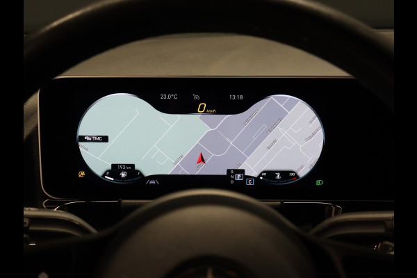Mercedes-Benz B-Klasse 200 Business Solution [SCHUIFKANTELDAK, APPLE CARPLAY, CRUISE CONTROL,  DIGITAL DASH, STOELVERWARMING, CAMERA, ELEKTRISCHE ACHTERKLEP, FLIPPERS, NAVIGATIE, NIEUWSTAAT]