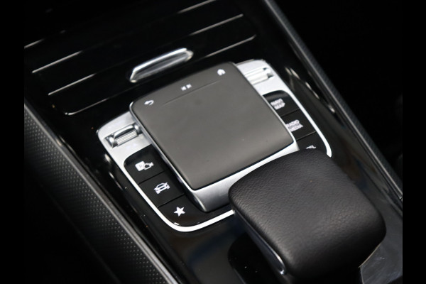 Mercedes-Benz B-Klasse 200 Business Solution [SCHUIFKANTELDAK, APPLE CARPLAY, CRUISE CONTROL,  DIGITAL DASH, STOELVERWARMING, CAMERA, ELEKTRISCHE ACHTERKLEP, FLIPPERS, NAVIGATIE, NIEUWSTAAT]
