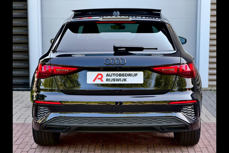 Audi A3 Sportback 45 TFSI e S edition Competition Pano/Matrix/BTW!