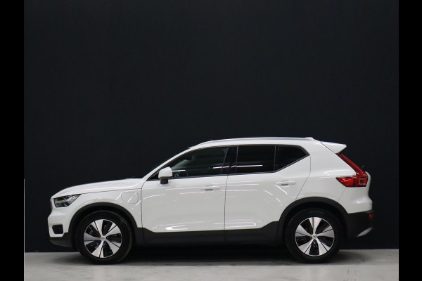 Volvo XC40 1.5 T5 Twin Engine Momentum Pro [APPLE CARPLAY, DIGITAL DASH, CRUISE CONTROL,  SCHUIFKANTELDAK, STUURVERWARMING, STOELVERWARMING V+A,  PDC ACHTER,  ELEKTRISCHE ACHTERKLEP, NAVIGATIE, NIEUWSTAAT]