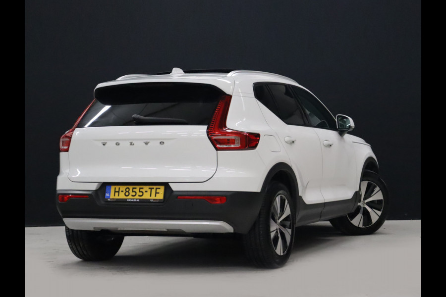 Volvo XC40 1.5 T5 Twin Engine Momentum Pro [APPLE CARPLAY, DIGITAL DASH, CRUISE CONTROL,  SCHUIFKANTELDAK, STUURVERWARMING, STOELVERWARMING V+A,  PDC ACHTER,  ELEKTRISCHE ACHTERKLEP, NAVIGATIE, NIEUWSTAAT]