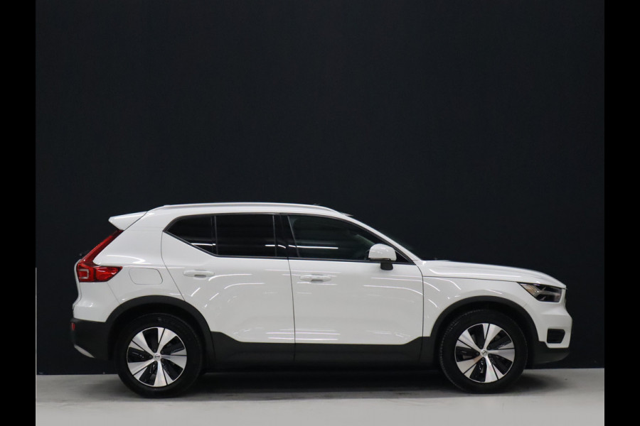 Volvo XC40 1.5 T5 Twin Engine Momentum Pro [APPLE CARPLAY, DIGITAL DASH, CRUISE CONTROL,  SCHUIFKANTELDAK, STUURVERWARMING, STOELVERWARMING V+A,  PDC ACHTER,  ELEKTRISCHE ACHTERKLEP, NAVIGATIE, NIEUWSTAAT]