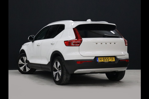 Volvo XC40 1.5 T5 Twin Engine Momentum Pro [APPLE CARPLAY, DIGITAL DASH, CRUISE CONTROL,  SCHUIFKANTELDAK, STUURVERWARMING, STOELVERWARMING V+A,  PDC ACHTER,  ELEKTRISCHE ACHTERKLEP, NAVIGATIE, NIEUWSTAAT]