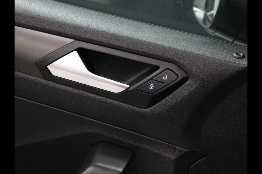 Volkswagen T-Roc 1.0 TSI Style [APPLE CARPLAY, PDC V+A, ADAPTIVE CRUISE CONTROL, CLIMATE CONTROL, STOEL MASSAGE, NAVIGATIE, NIEUWSTAAT]