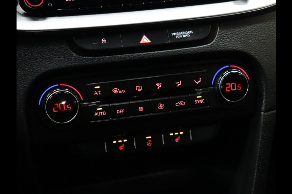 Kia Ceed 1.0 T-GDi DynamicPlusLine [CARPLAY, CRUISE CONTROL, STOEL EN STUURVERWARMING, HALF LEDER, CAMERA, PDC ACHTER, CLIMATE CONTROL, NAVIGATIE, NIEUWSTAAT]