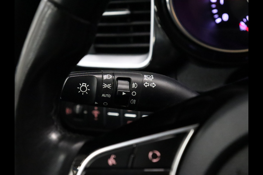 Kia Ceed 1.0 T-GDi DynamicPlusLine [CARPLAY, CRUISE CONTROL, STOEL EN STUURVERWARMING, HALF LEDER, CAMERA, PDC ACHTER, CLIMATE CONTROL, NAVIGATIE, NIEUWSTAAT]