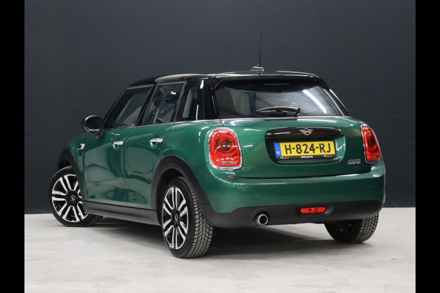 MINI Mini 1.5 Cooper Pepper [APPLE CARPLAY, SFEERVERLICHTING, CRUISE CONTROL, CLIMATE CONTROL, KEYLESS START, NAVIGATIE, NIEUWSTAAT]