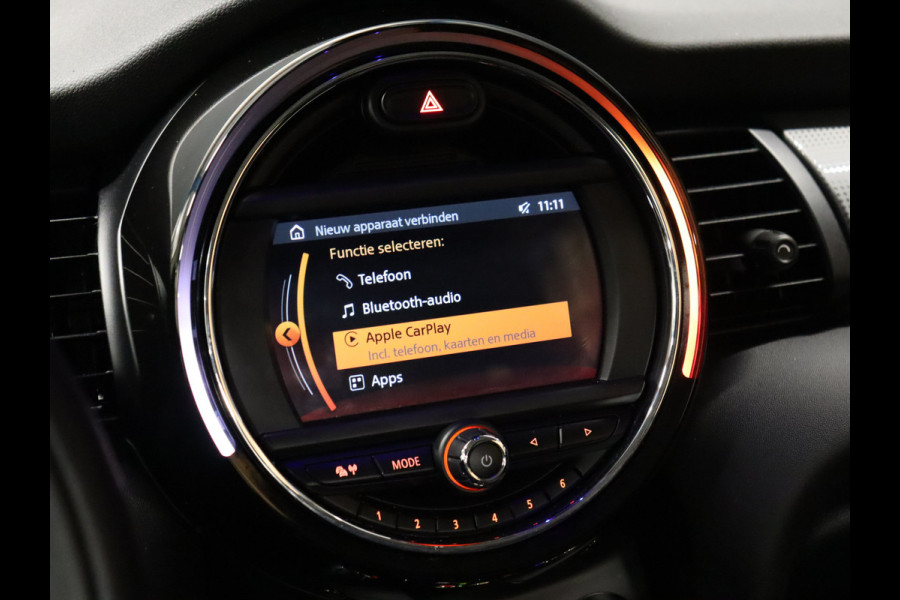 MINI Mini 1.5 Cooper Pepper [APPLE CARPLAY, SFEERVERLICHTING, CRUISE CONTROL, CLIMATE CONTROL, KEYLESS START, NAVIGATIE, NIEUWSTAAT]