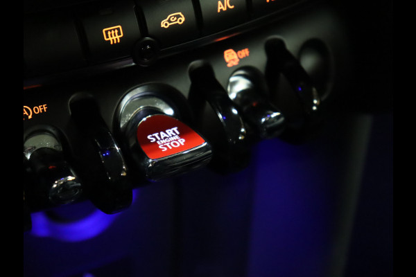MINI Mini 1.5 Cooper Pepper [APPLE CARPLAY, SFEERVERLICHTING, CRUISE CONTROL, CLIMATE CONTROL, KEYLESS START, NAVIGATIE, NIEUWSTAAT]