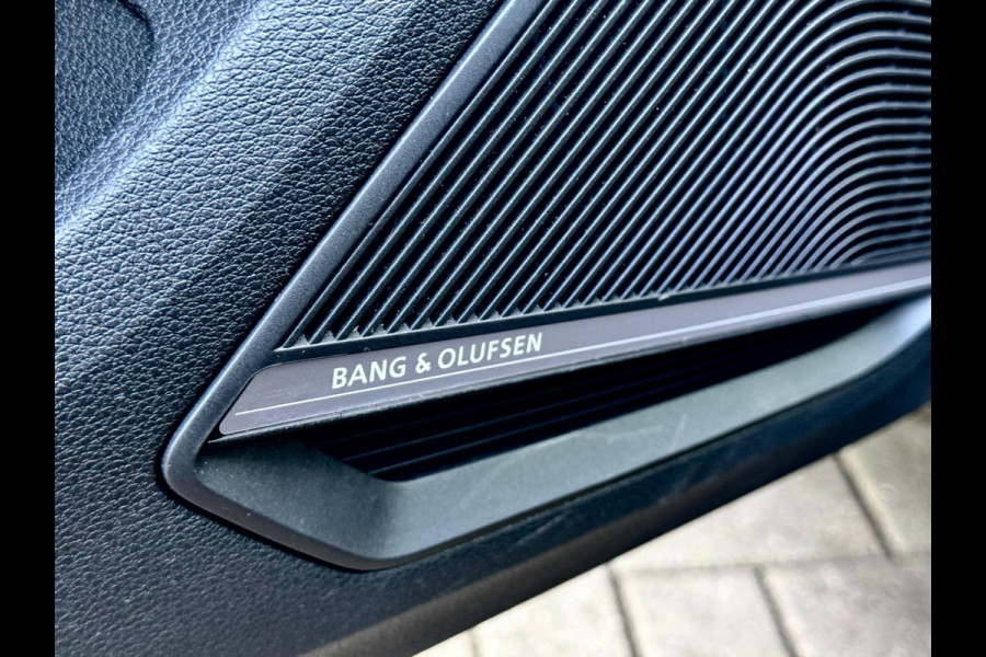Audi Q2 35 TFSI Edition one Pano/B&O/Matrix