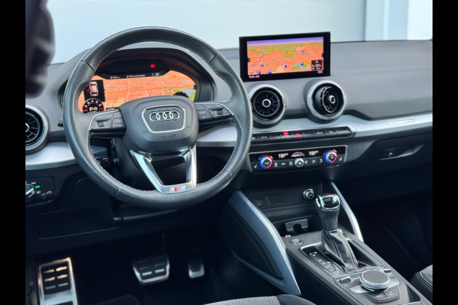 Audi Q2 35 TFSI Edition one Pano/B&O/Matrix