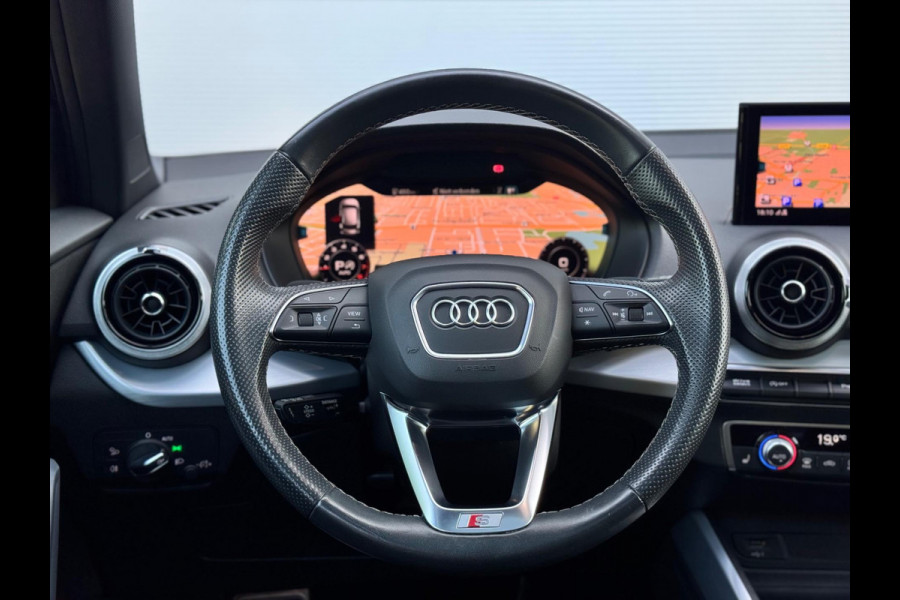 Audi Q2 35 TFSI Edition one Pano/B&O/Matrix