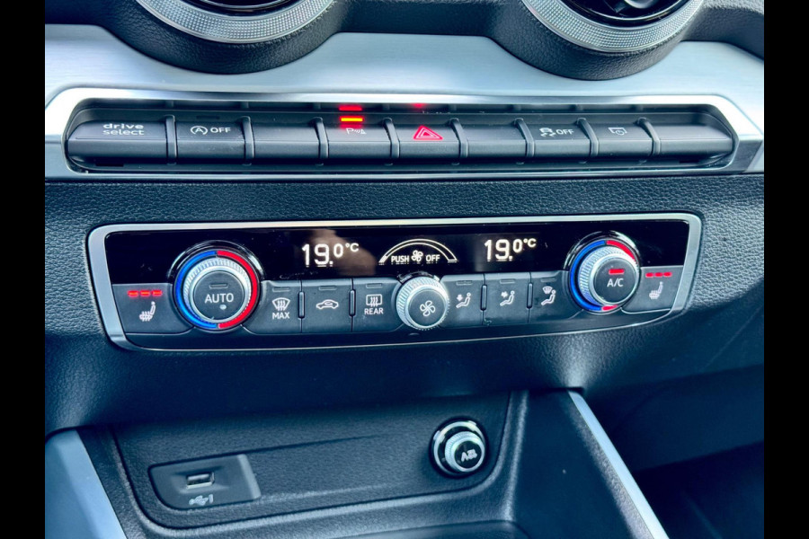 Audi Q2 35 TFSI Edition one Pano/B&O/Matrix