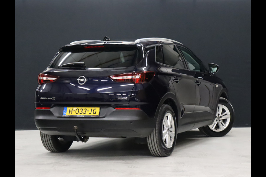 Opel Grandland X 1.2 Turbo Business Executive [APPLE CARPLAY, STUUR EN STOELVERWARMING, CLIMATE CONTROL, CRUISE CONTROL, TREKHAAK, NAVIGATIE, NIEUWSTAAT]