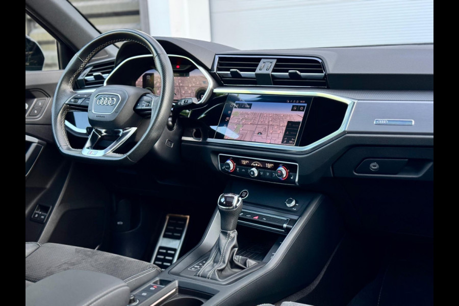 Audi Q3 Sportback 45 TFSI e S Edition Pano/360/Keyless/Matrix