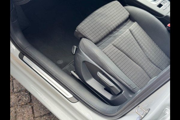 Audi A3 Limousine 1.6 TDI Sport Lease Edition 2019 NAVI NAP!