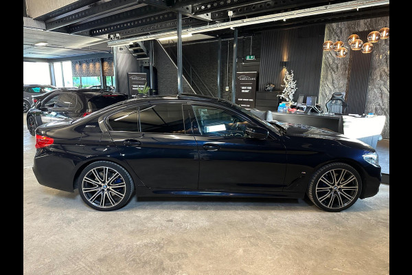 BMW 5 Serie 530e M Perfomance|PANO|FULL OPTION!