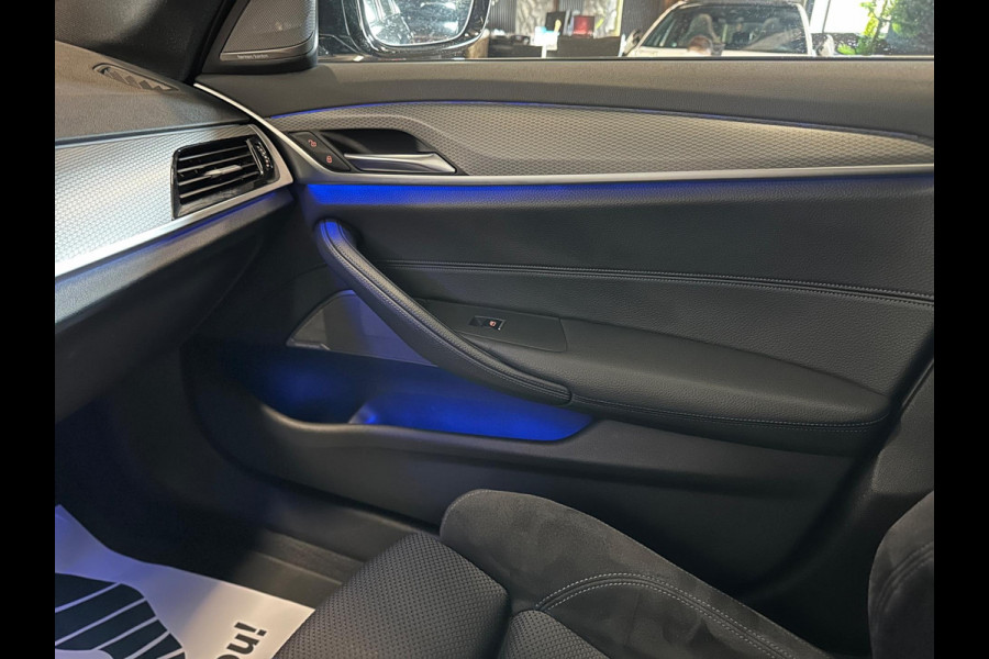 BMW 5 Serie 530e M Perfomance|PANO|FULL OPTION!