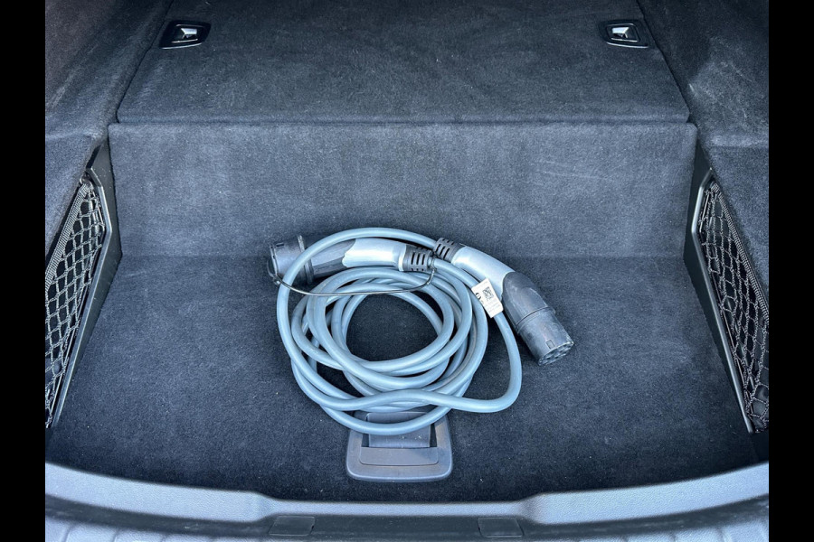 BMW 5 Serie 530e M Perfomance|PANO|FULL OPTION!
