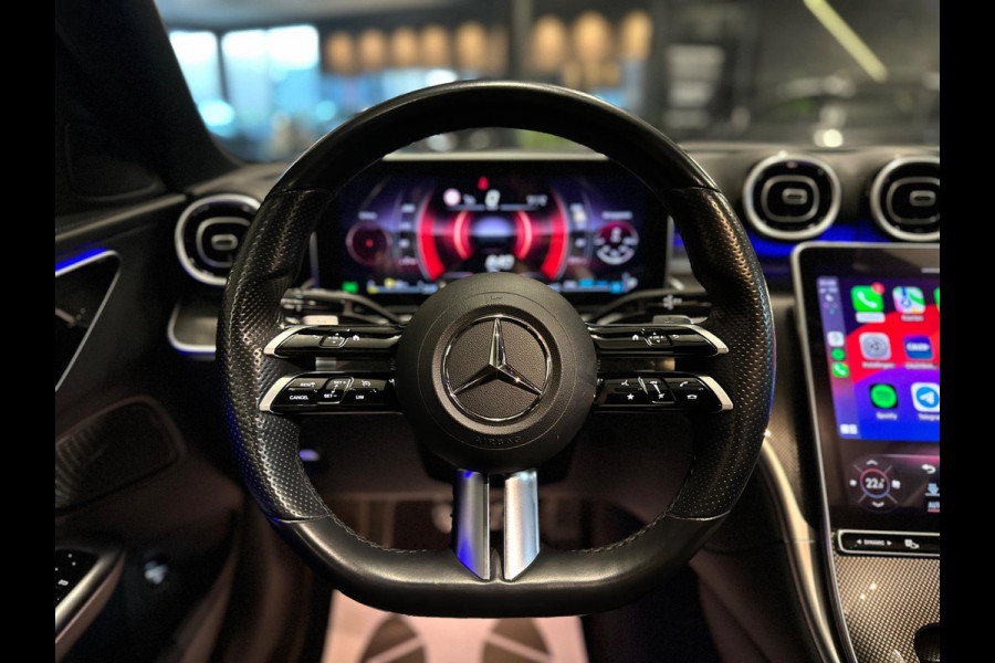Mercedes-Benz C-Klasse 180 AMG Line|PANO|SFEER|BOMVOL