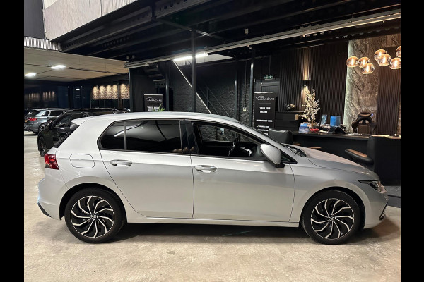 Volkswagen Golf 1.5 eTSI Style|DSG|Bomvol
