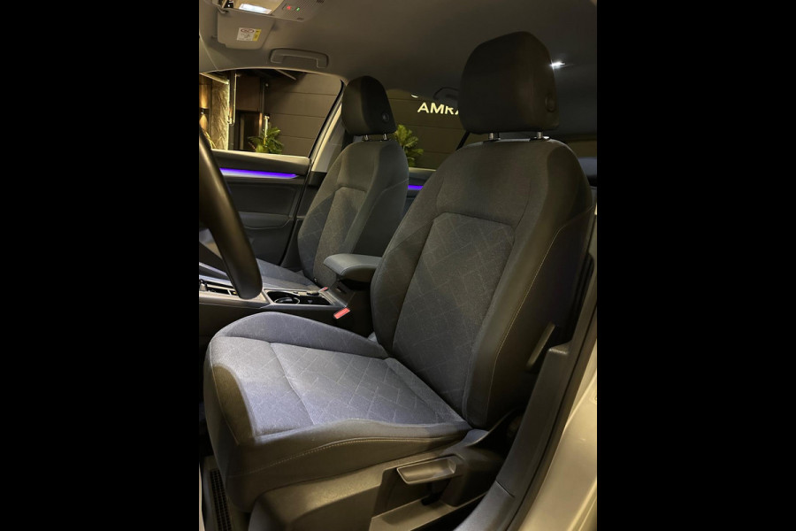 Volkswagen Golf 1.5 eTSI Style|DSG|Bomvol