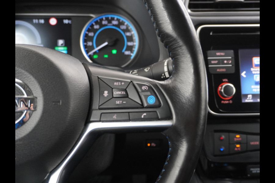 Nissan Leaf 2.ZERO EDITION 40kWh Trekhaak Adaptieve Cruise Control Navi 360°Camera Apple Carplay Android Auto Stuur+Stoelverwarming Keyless Pdc Led Bluetooth DAB Dodehoek Detector Privacy Glas Rijstrooksensor met correctie Verkeersbord detectie Origineel Nederlandse Auto