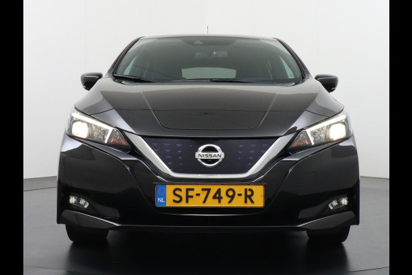 Nissan Leaf 2.ZERO EDITION 40kWh Trekhaak Adaptieve Cruise Control Navi 360°Camera Apple Carplay Android Auto Stuur+Stoelverwarming Keyless Pdc Led Bluetooth DAB Dodehoek Detector Privacy Glas Rijstrooksensor met correctie Verkeersbord detectie Origineel Nederlandse Auto