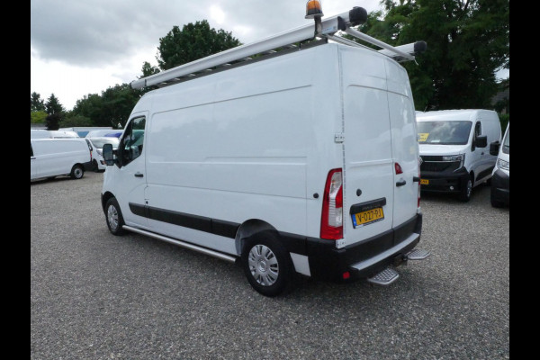 Renault Master 2.3 dCi 130PK, L2H2, Airco imperial camera navi