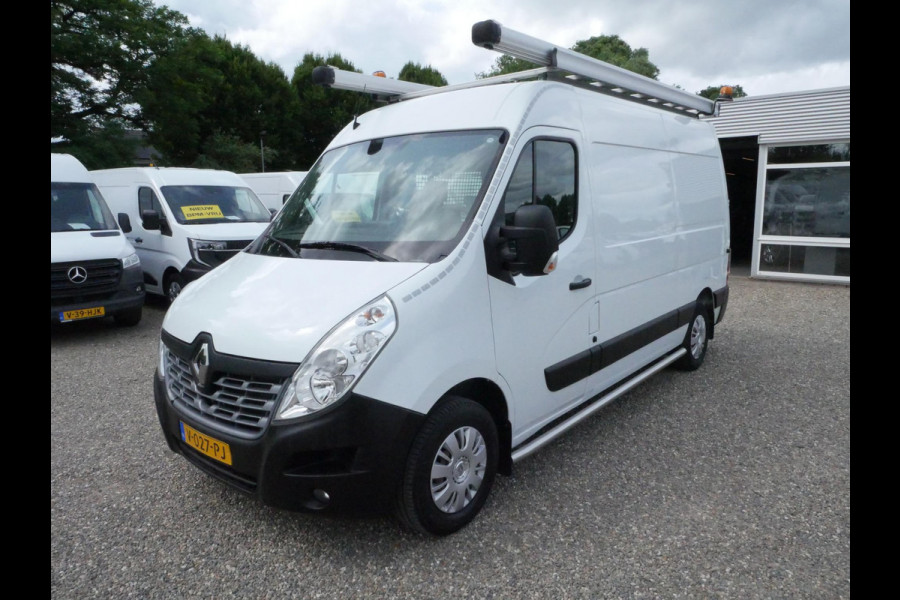 Renault Master 2.3 dCi 130PK, L2H2, Airco imperial camera navi
