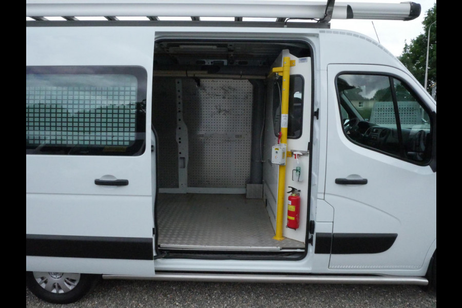 Renault Master 2.3 dCi 130PK, L2H2, Airco imperial camera navi