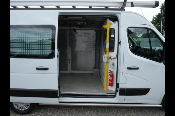 Renault Master 2.3 dCi 130PK, L2H2, Airco imperial camera navi