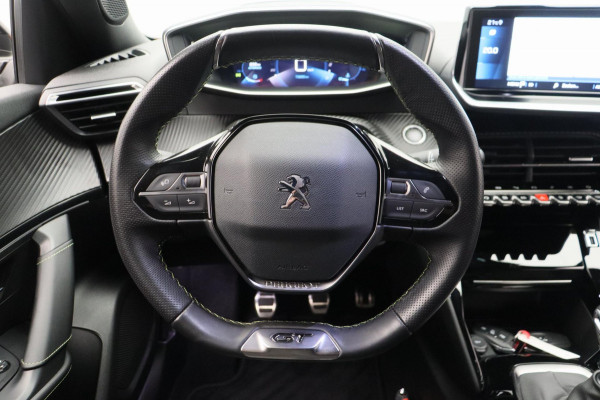 Peugeot 2008 1.2 PureTech GT-Line * Origineel Nederlands * Camera Apple carplay / Android Auto