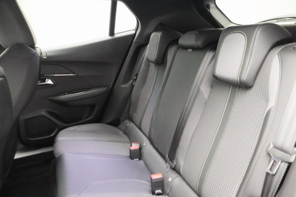 Peugeot 2008 1.2 PureTech GT-Line * Origineel Nederlands * Camera Apple carplay / Android Auto