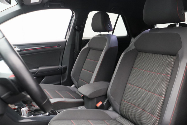 Volkswagen T-Roc 1.5 TSI Sport Business * R-Line * Carplay Adaptive-cruise Camera Navigatie