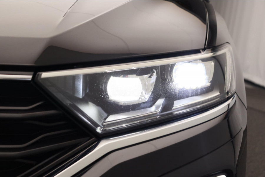 Volkswagen T-Roc 1.5 TSI Sport Business * R-Line * Carplay Adaptive-cruise Camera Navigatie