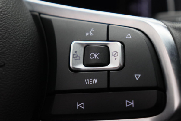 Volkswagen T-Roc 1.5 TSI Sport Business * R-Line * Carplay Adaptive-cruise Camera Navigatie