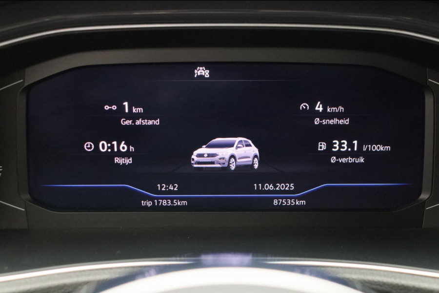 Volkswagen T-Roc 1.5 TSI Sport Business * R-Line * Carplay Adaptive-cruise Camera Navigatie