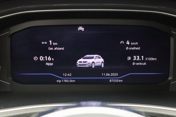 Volkswagen T-Roc 1.5 TSI Sport Business * R-Line * Carplay Adaptive-cruise Camera Navigatie