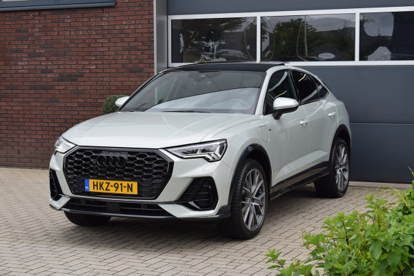 Audi Q3 Sportback 45 TFSIe S-line | Pano | Camera | 20"