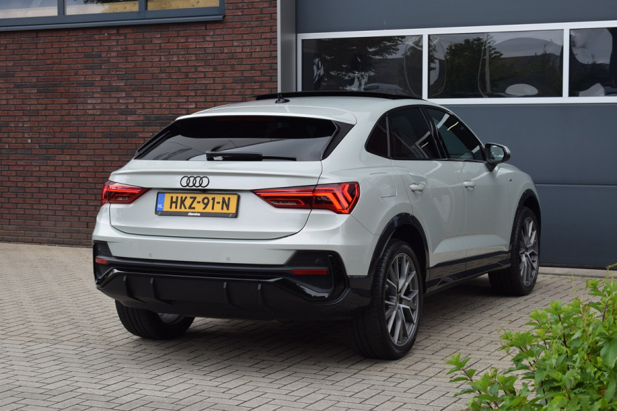 Audi Q3 Sportback 45 TFSIe S-line | Pano | Camera | 20"