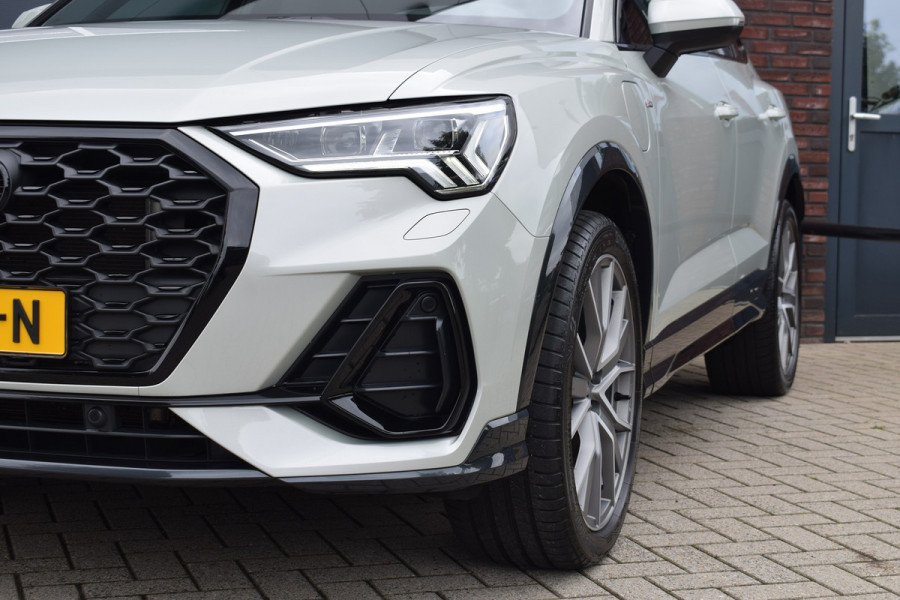 Audi Q3 Sportback 45 TFSIe S-line | Pano | Camera | 20"