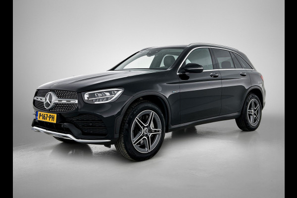 Mercedes-Benz GLC 300 e 4MATIC Business Solution AMG | Panoramadak | Lichtmetalen velgen | Navigatie | Parking support | camera achter | Inclusief 24 maanden MB Certified garantie voor Europa.