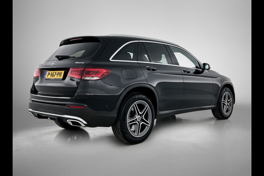 Mercedes-Benz GLC 300 e 4MATIC Business Solution AMG | Panoramadak | Lichtmetalen velgen | Navigatie | Parking support | camera achter | Inclusief 24 maanden MB Certified garantie voor Europa.