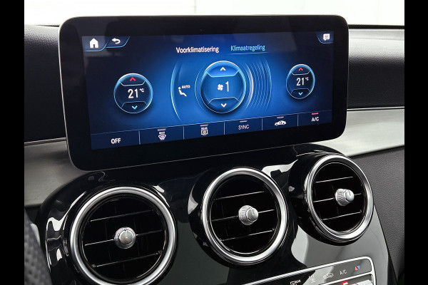 Mercedes-Benz GLC 300 e 4MATIC Business Solution AMG | Panoramadak | Lichtmetalen velgen | Navigatie | Parking support | camera achter | Inclusief 24 maanden MB Certified garantie voor Europa.